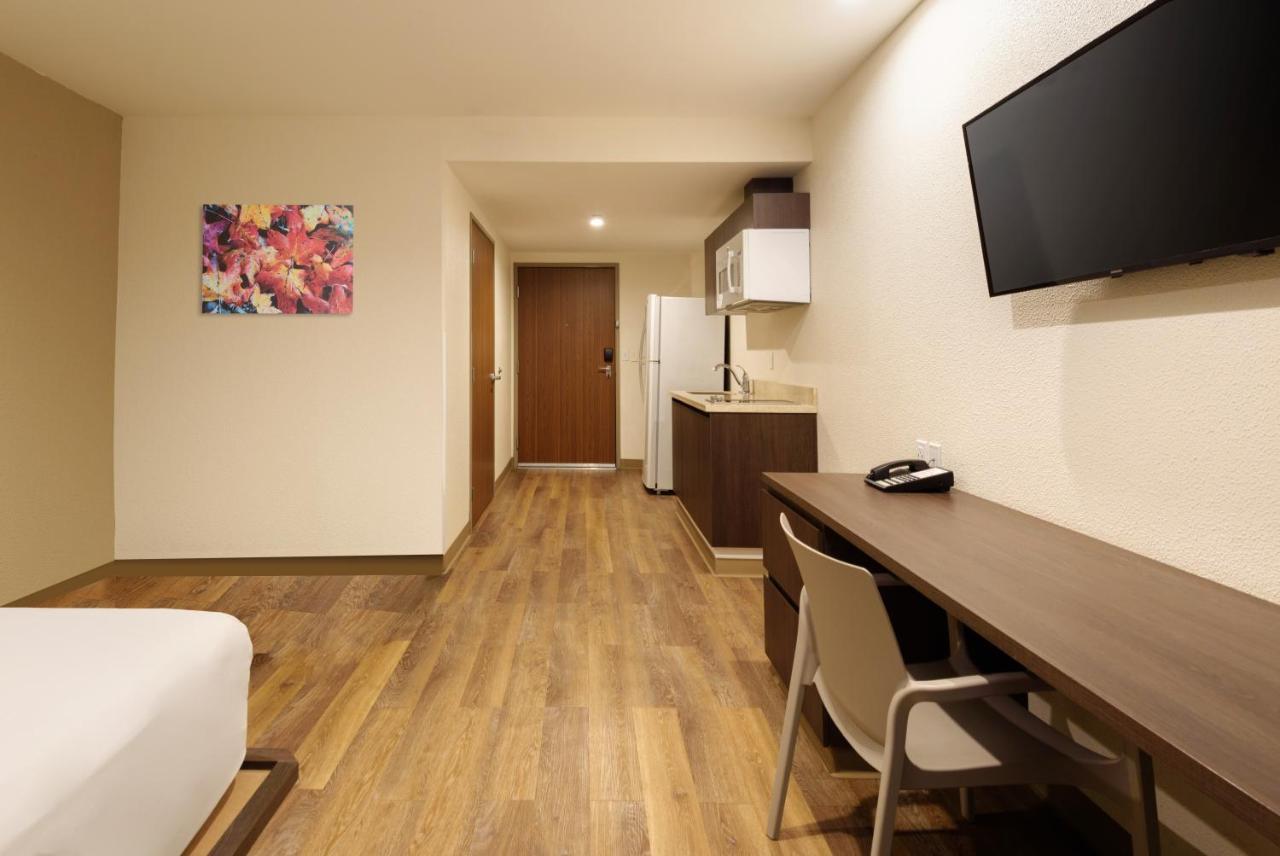 Extended Suites Saltillo Galerias Exterior foto